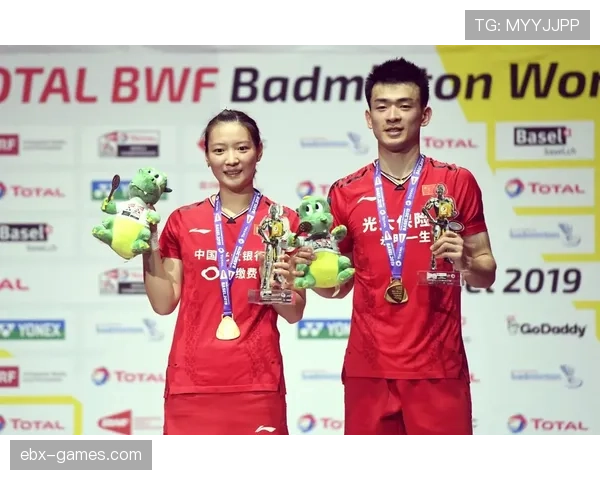 郑思维手上那块表亮得像舞台灯，我在数月底账单抽风了